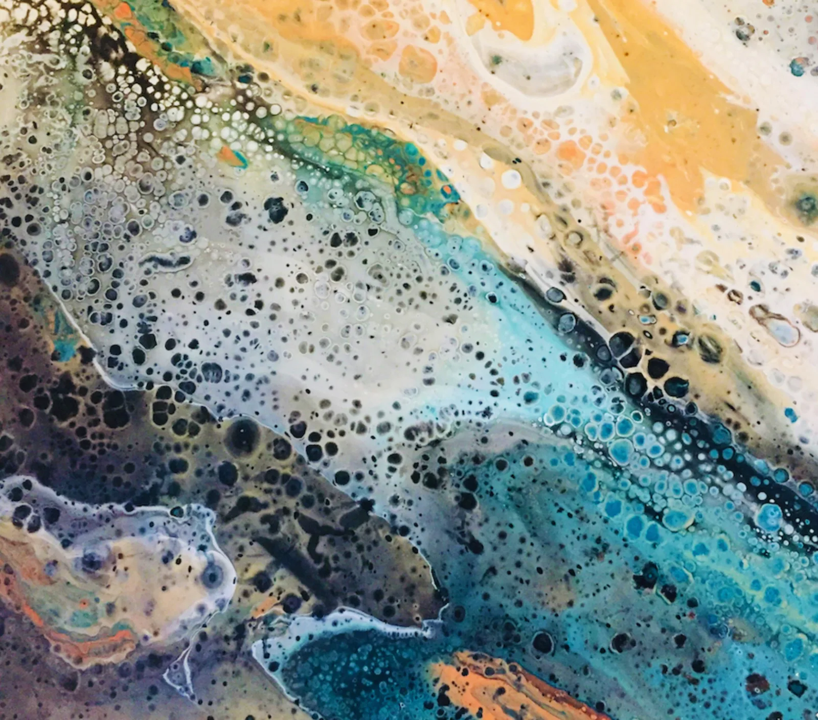 Paint Pouring Fluid Art